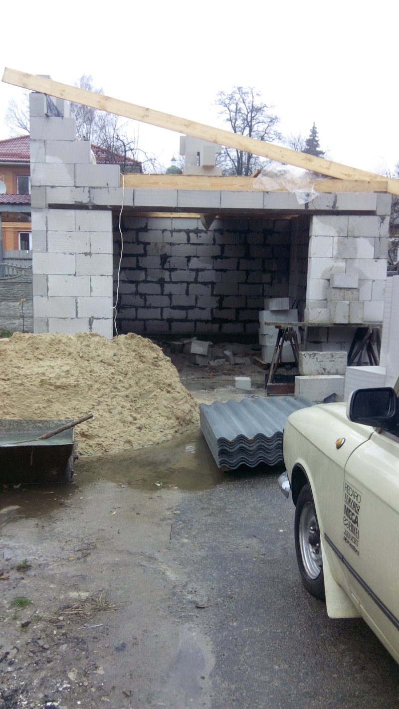 Гараж из пеноблока