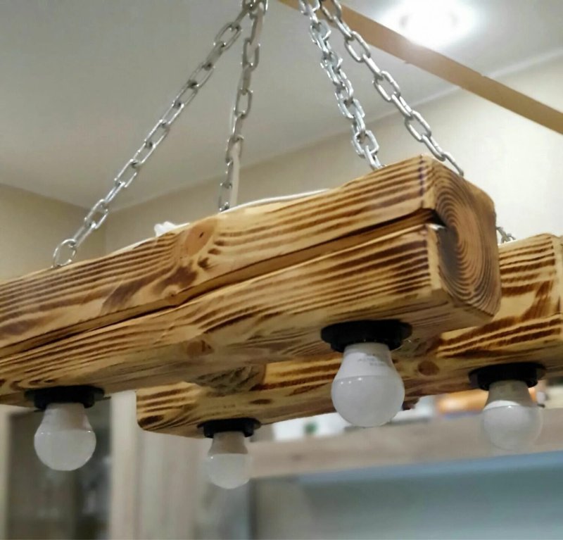 Светильник потолочный из дерева