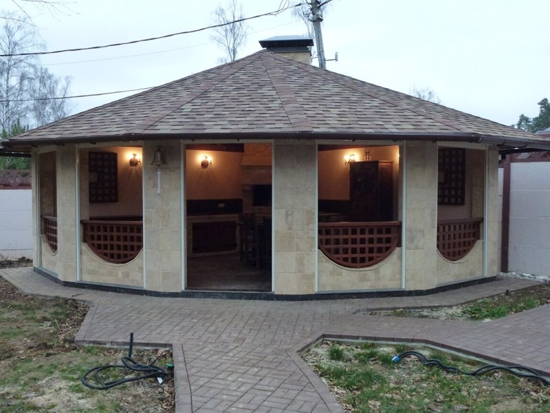 Кирпичная беседка