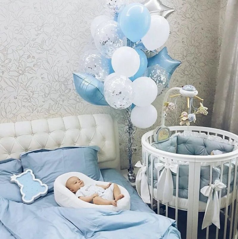 Украшение комнаты на выписку из роддома