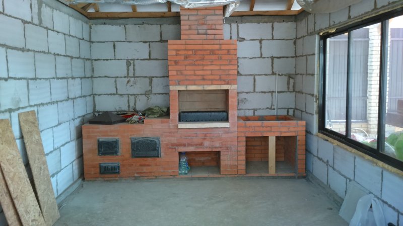 Барбекю из кирпича