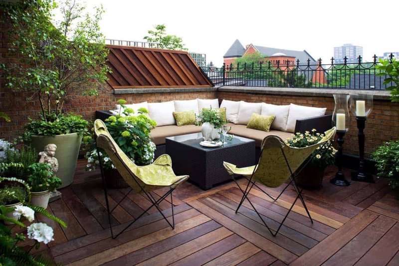 Balkon dekorasyonu