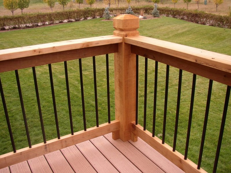 Deck railing