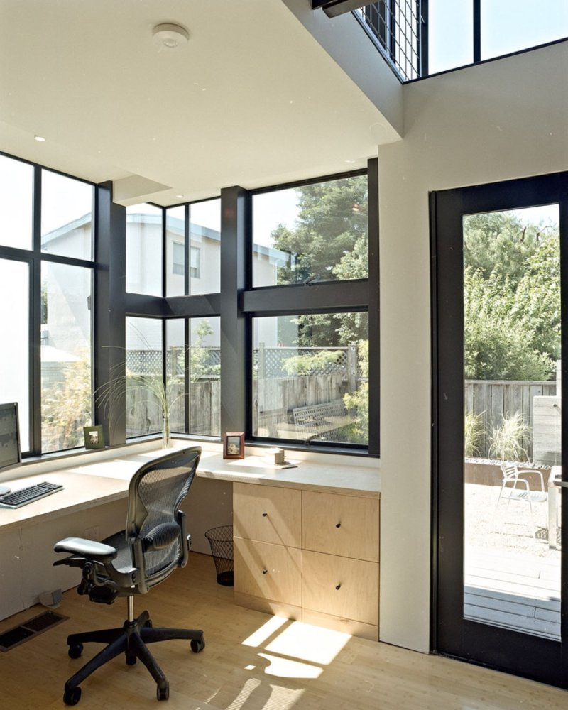 Стул herman miller aeron