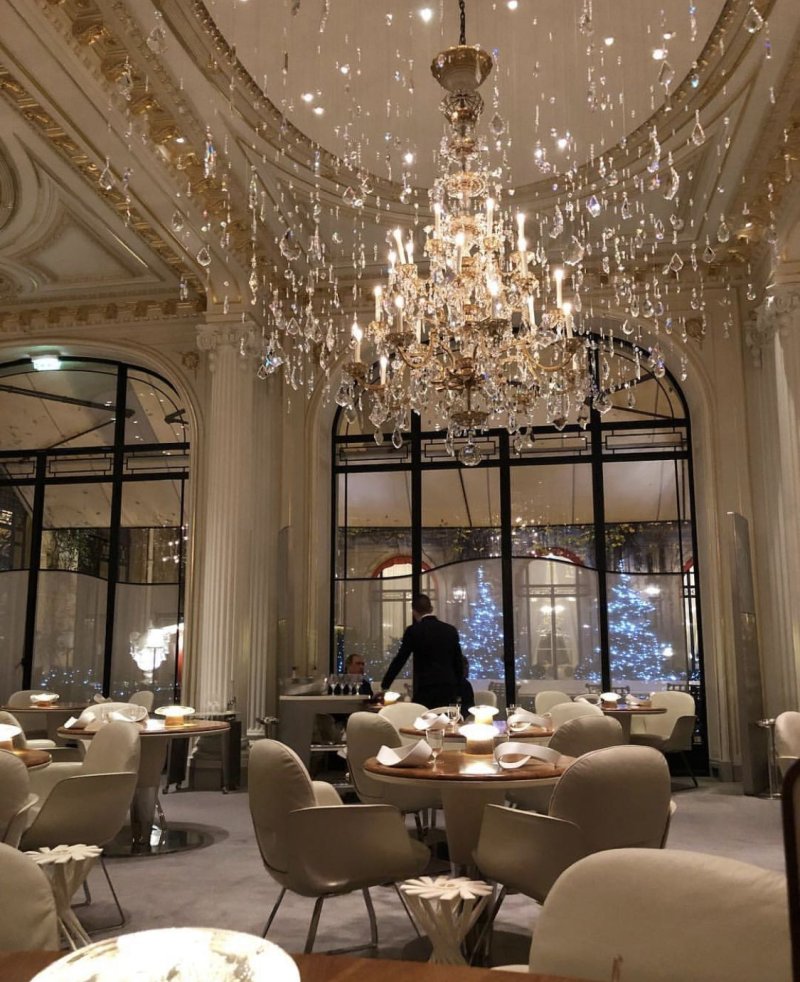 Ресторан alain ducasse au plaza athenee