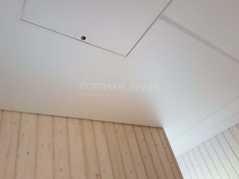 Натяжной потолок без примыкания к стене