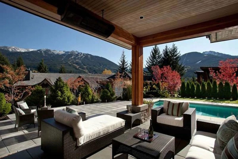 Whistler chalet canada