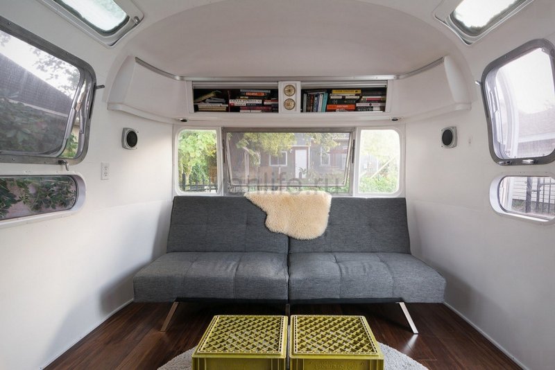 Автодом airstream