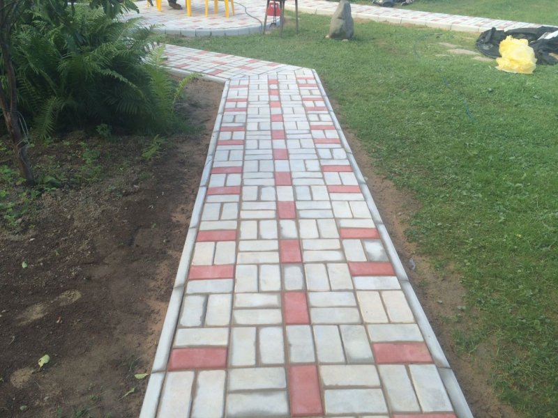 Укладка тротуарной плитки