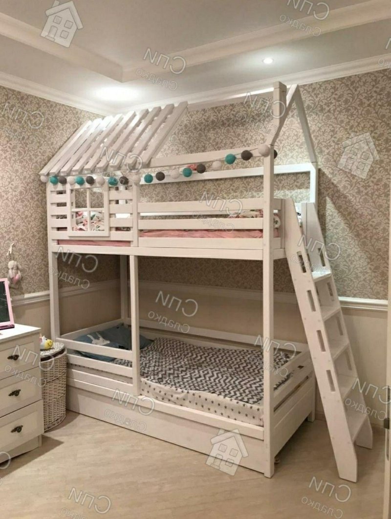 Двухъярусная кровать домик