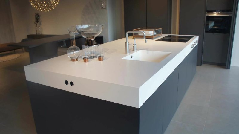 Technistone crystal absolute white