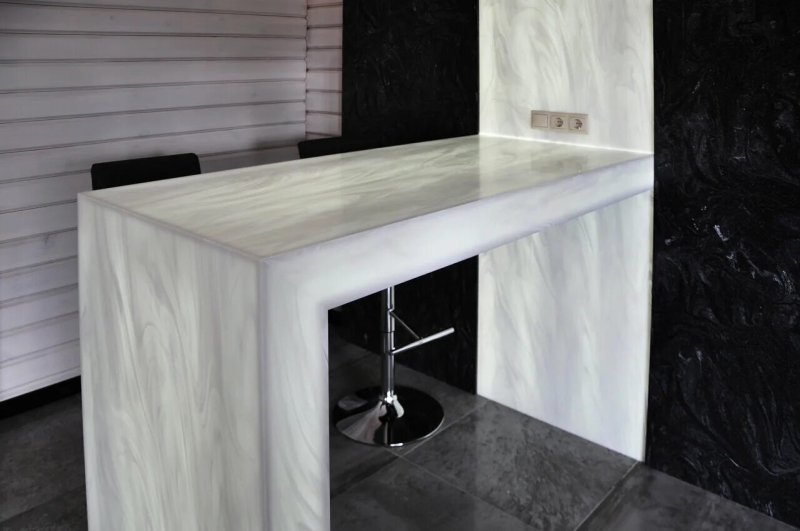 Corian white onyx столешница