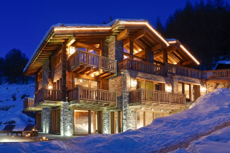 Luxury alpine chalet