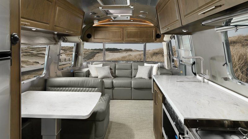 Автодом airstream