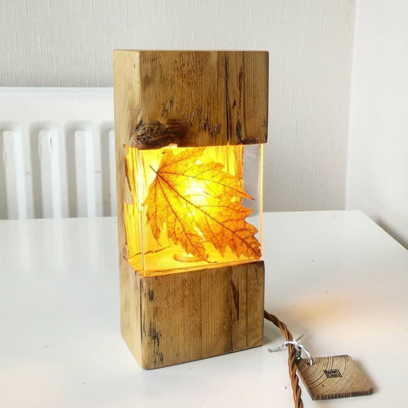 Epoxy resin lamp