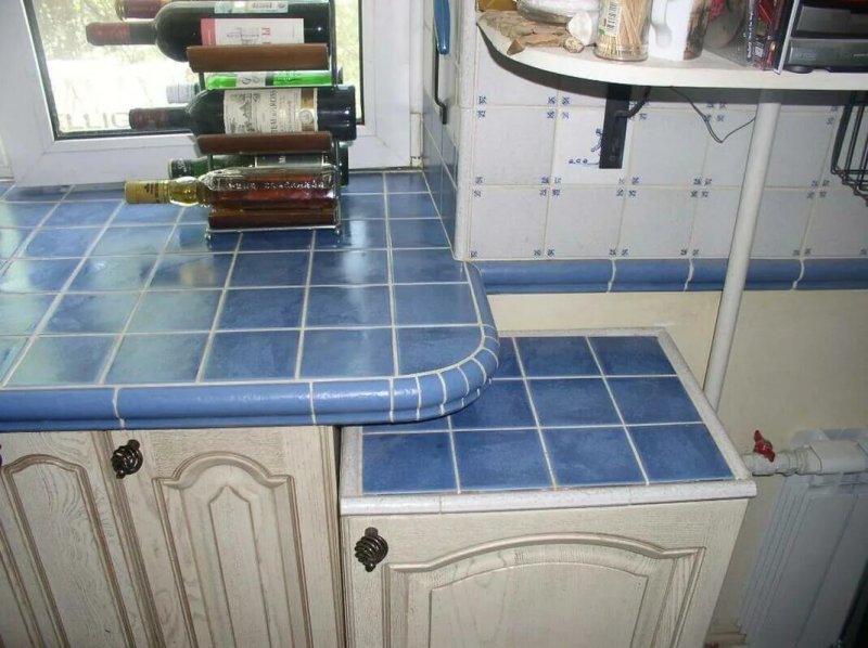 Столешница из кафельной плитки