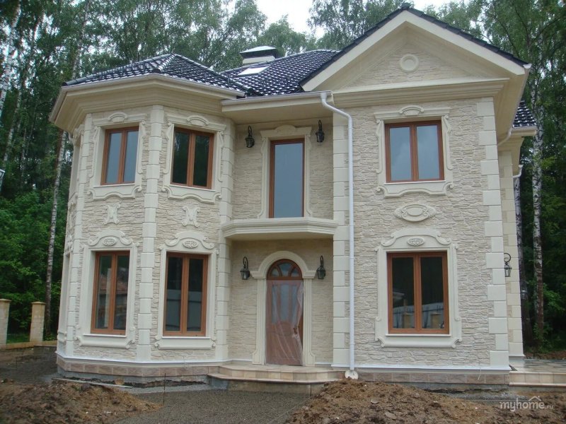 Фасад из искусственного камня