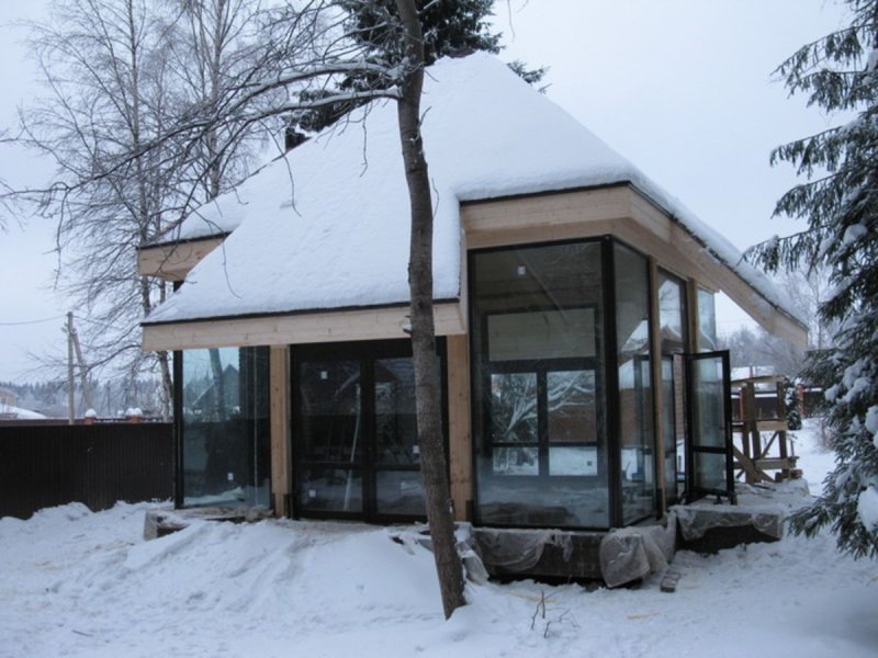 Беседка с панорамным остеклением