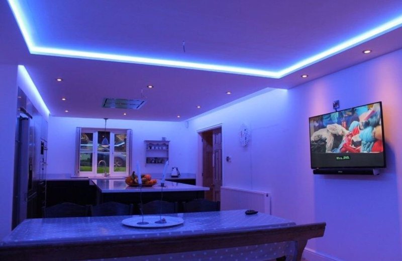 Светодиодная лента led strip light