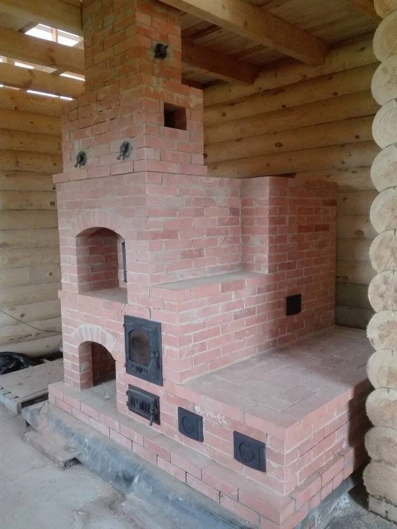 Русская печь с камином