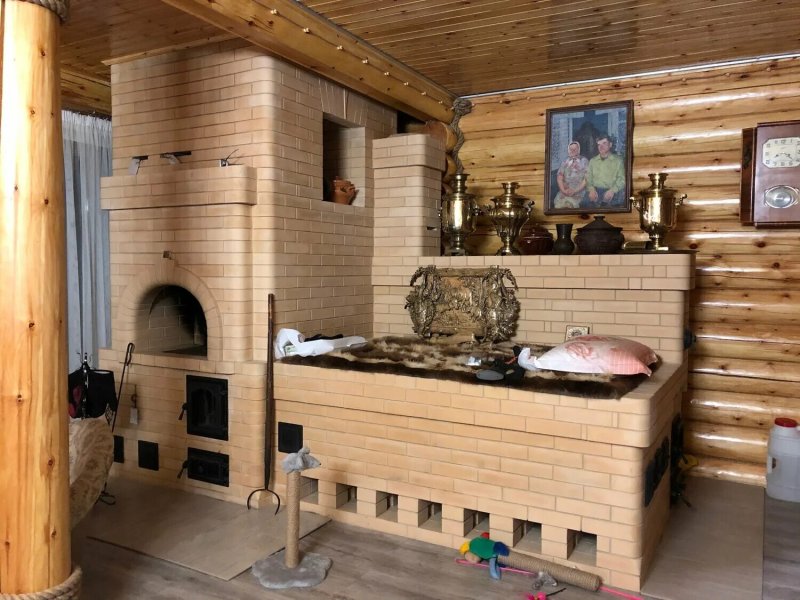 Русская печь с камином
