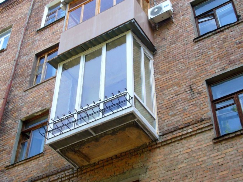 Французское остекление балкона