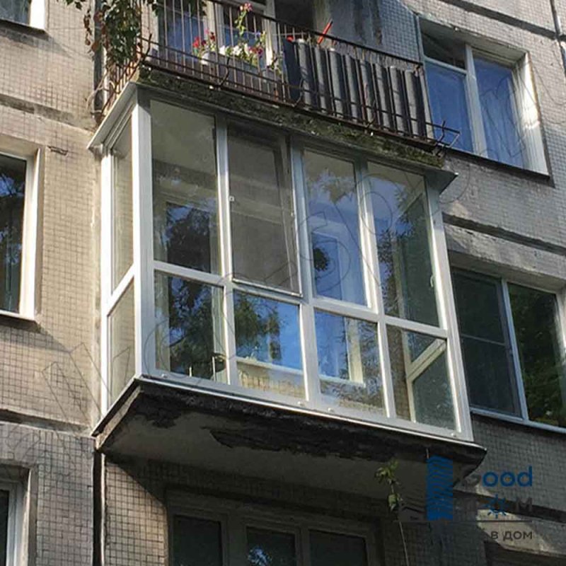 Французское остекление балкона