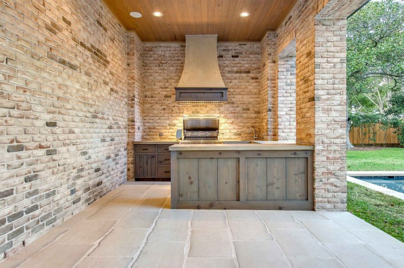 Outdoor kitchen design