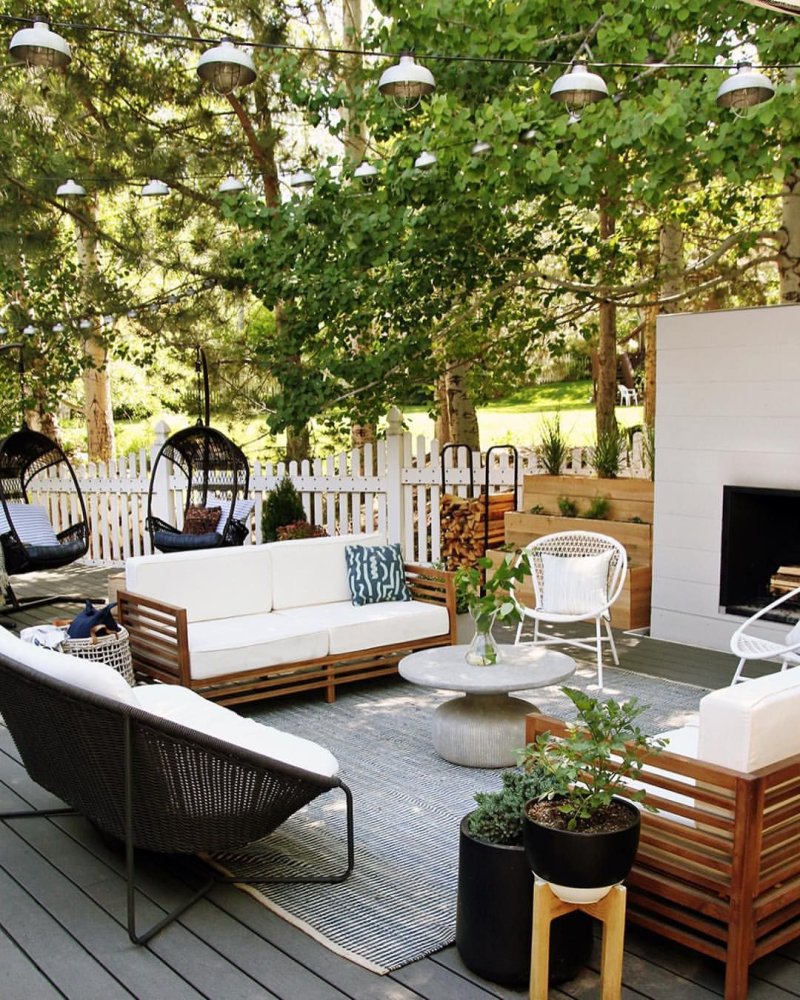 Outdoor living space