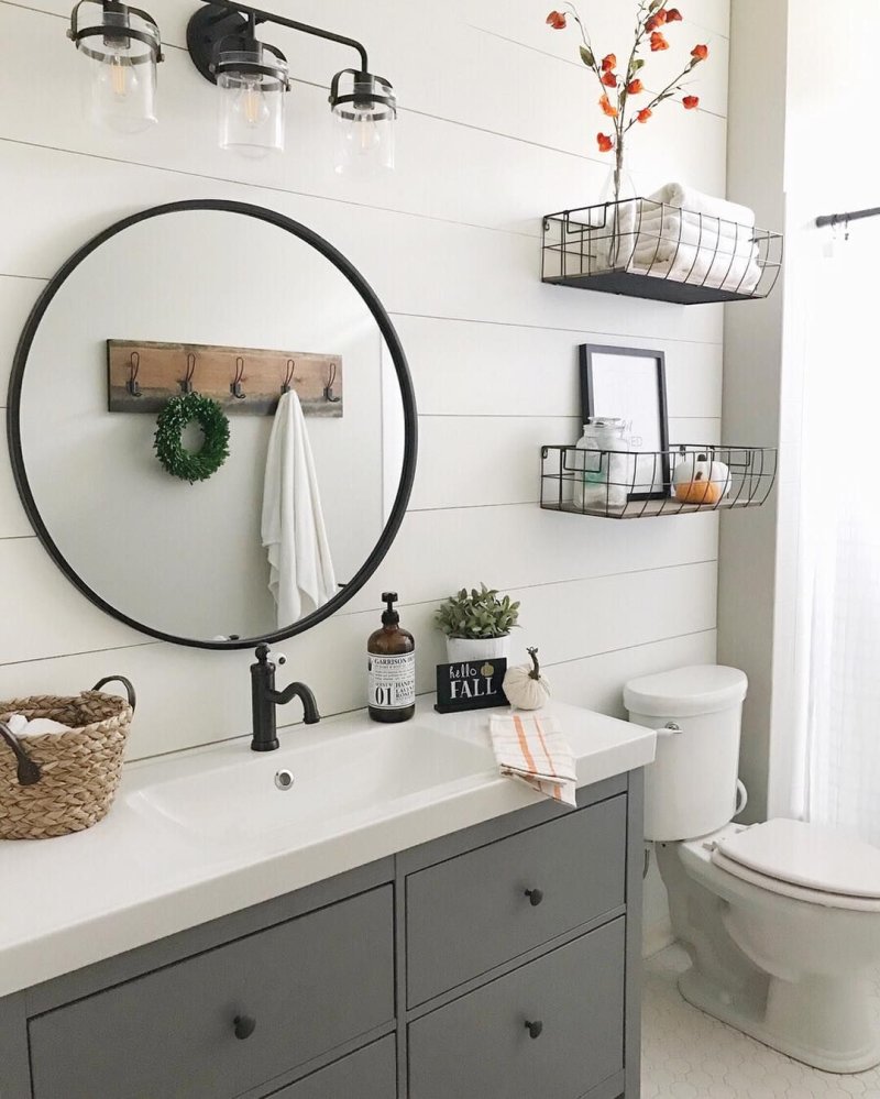 Farmhouse bathroom