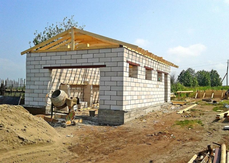 Гараж из пеноблока