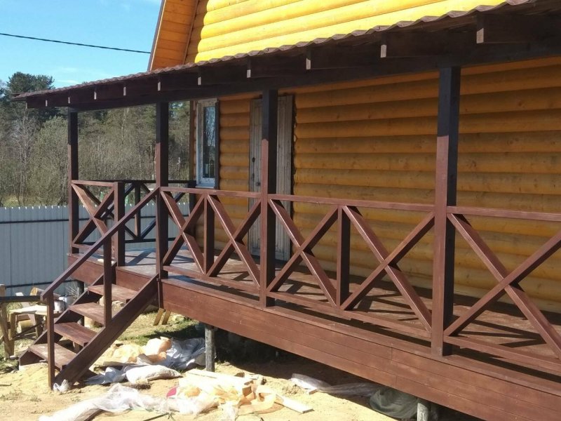 Деревянное ограждение для террасы
