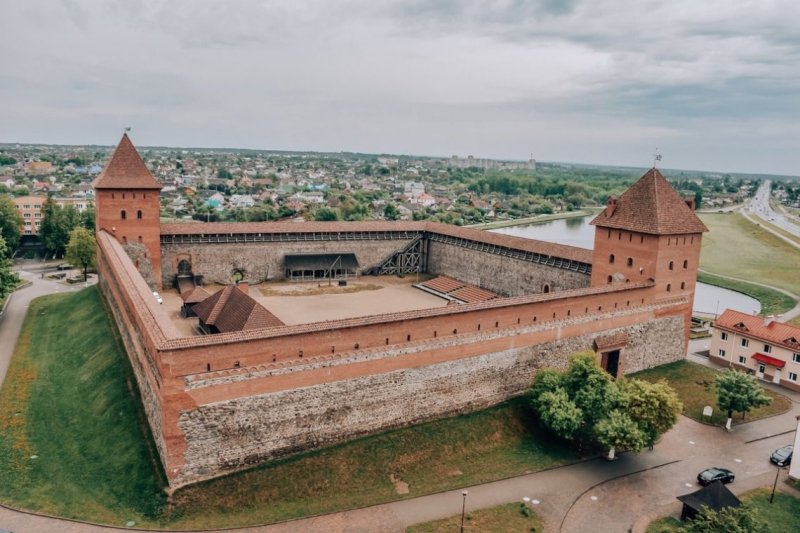Лидский замок беларусь