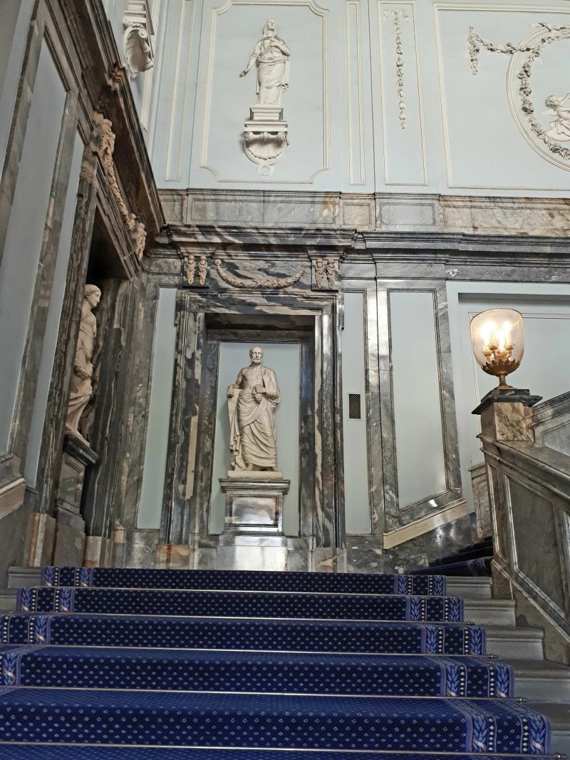 Мраморный дворец санкт-петербург лестница