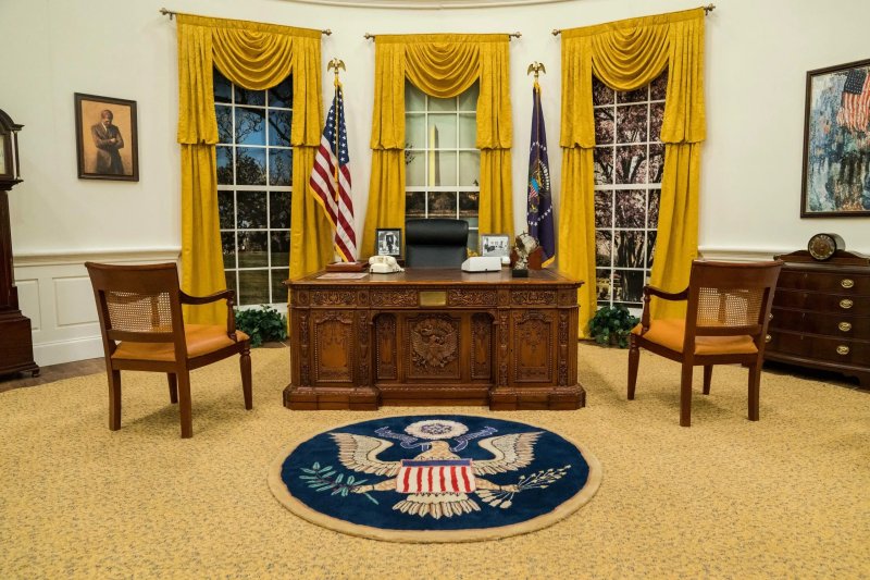 Овальный кабинет президента сша