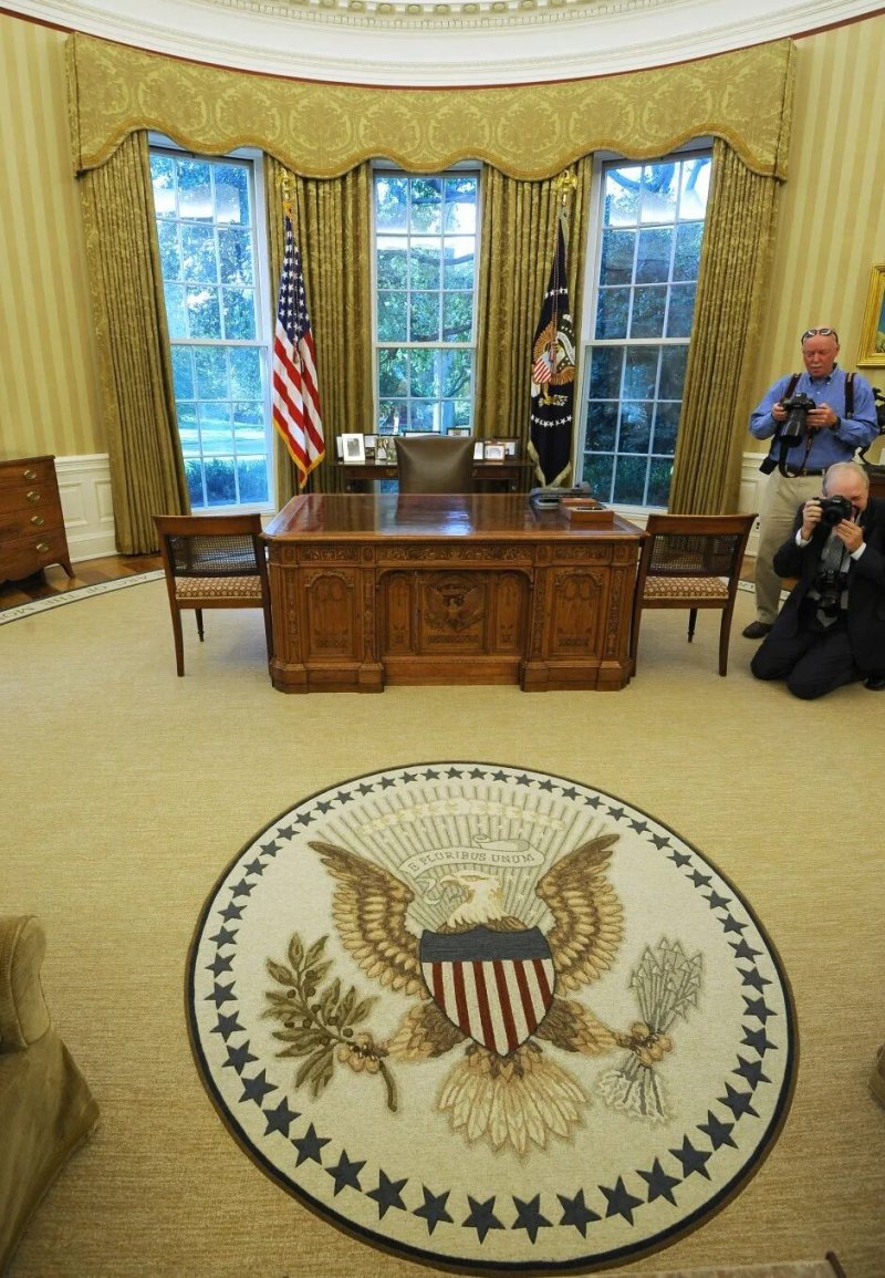 Овальный кабинет президента сша