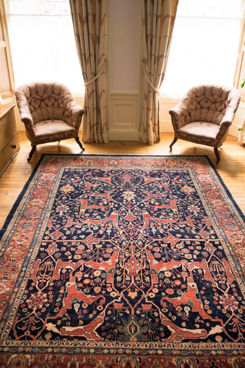 Antique oriental rugs and carpets
