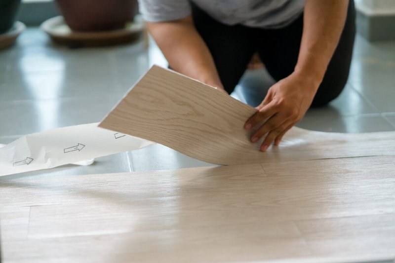 Vinyl plank