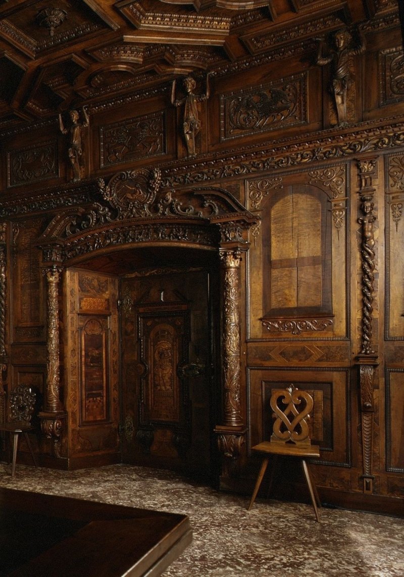 Средневековый интерьер