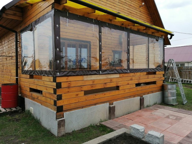 Гибкие окна для веранды