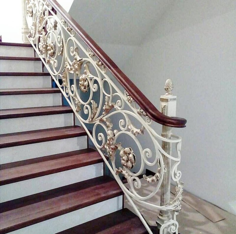 Кованые перила для лестниц