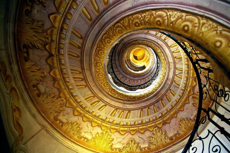 Spiral staircase