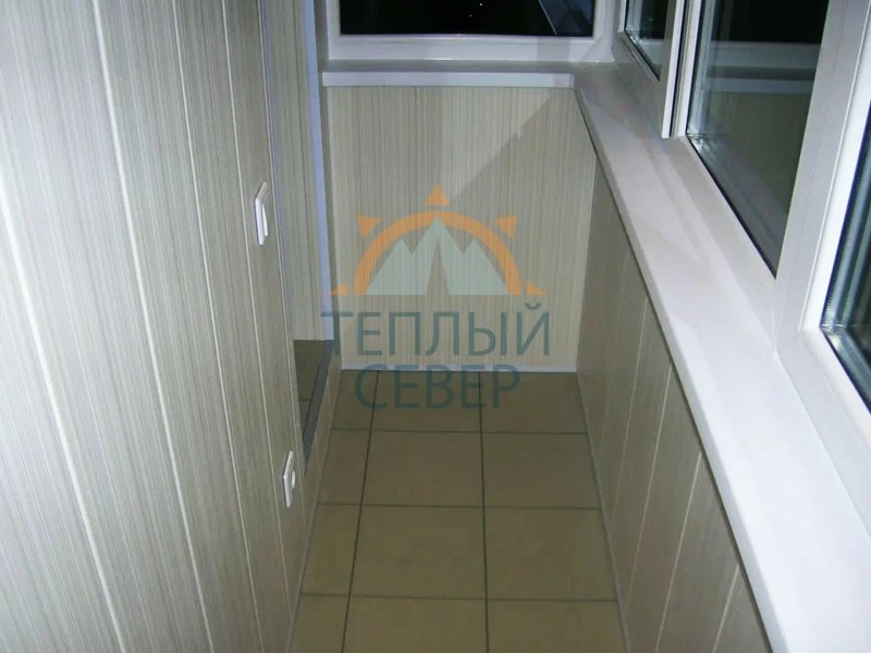 Отделка балкона панелями
