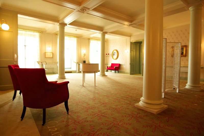 Inside kensington palace