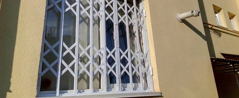 Раздвижная решетка