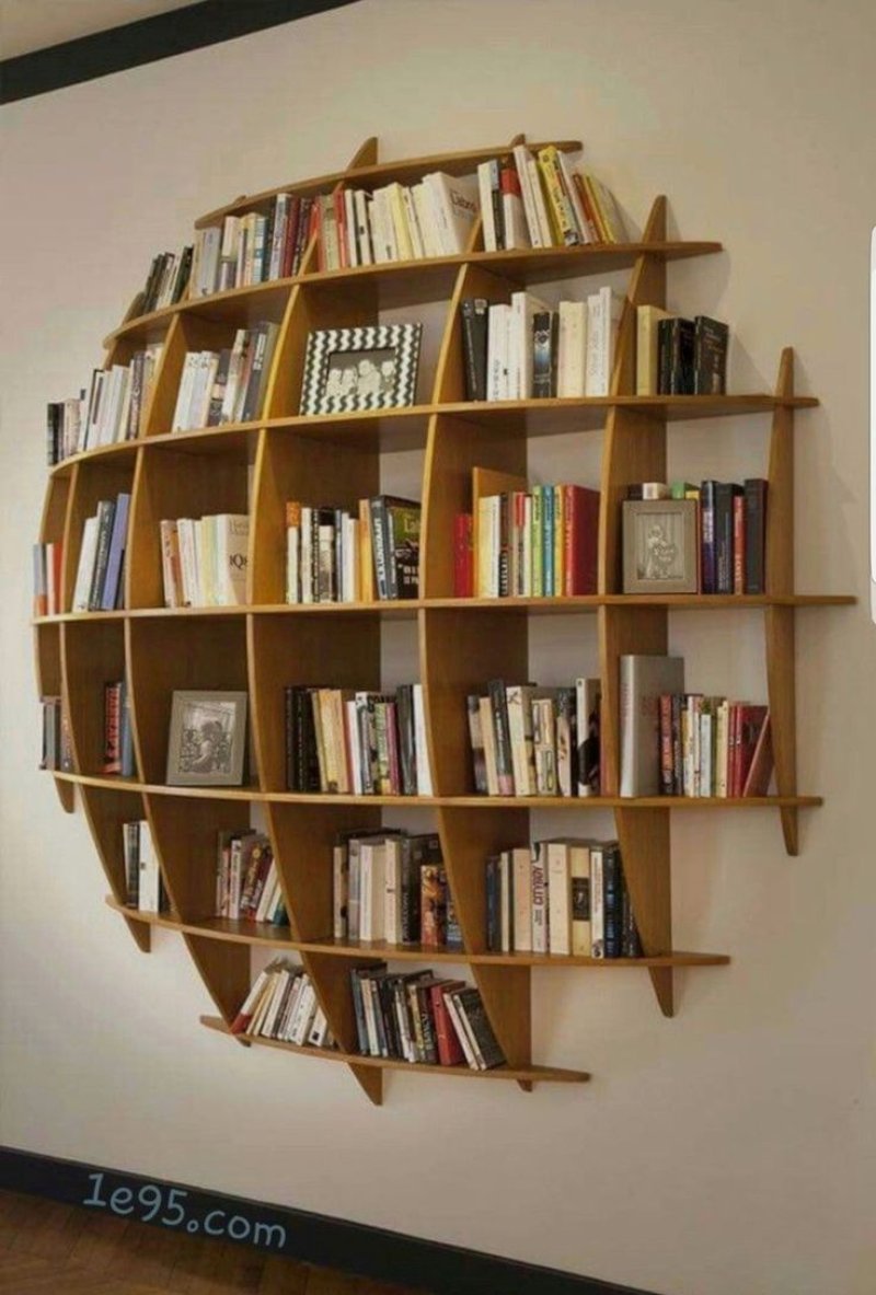 Книжная полка