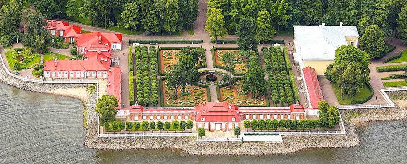 Санкт-петербург петергоф дворец монплезир