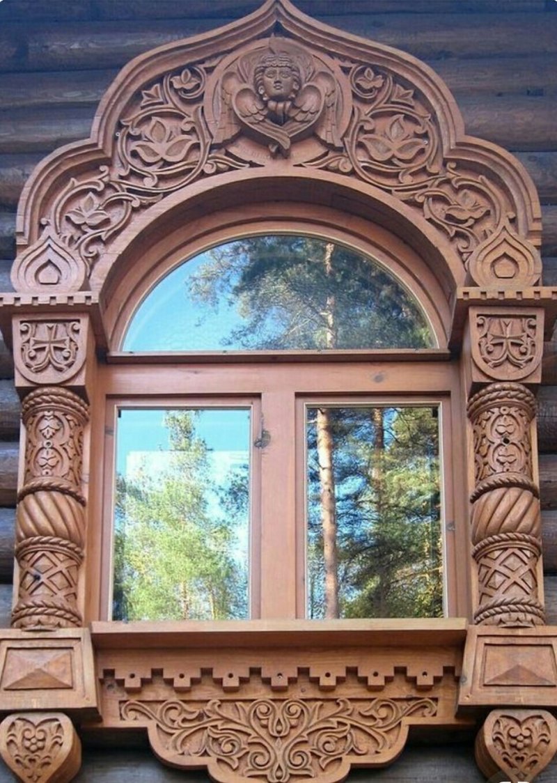 Резные деревянные наличники
