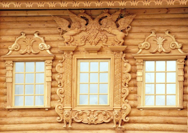 Резные деревянные наличники