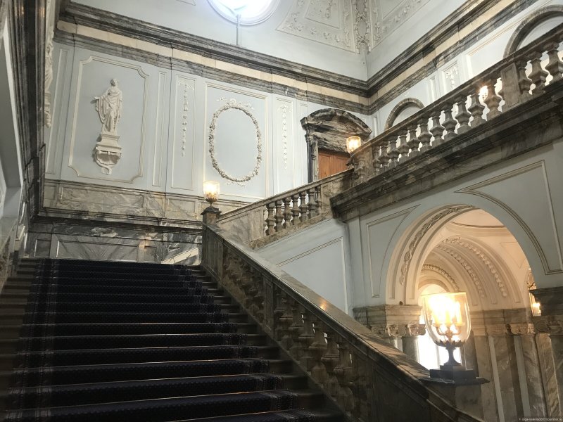 Мраморный дворец санкт-петербург лестница